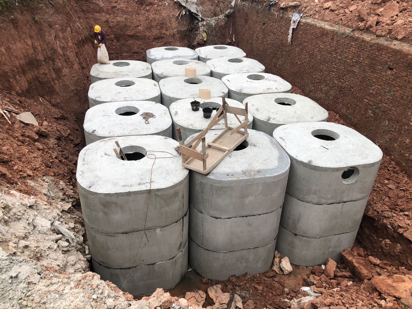 預(yù)制污水處理池